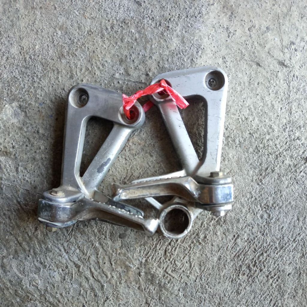 postep belakang yamaha scorpio original
