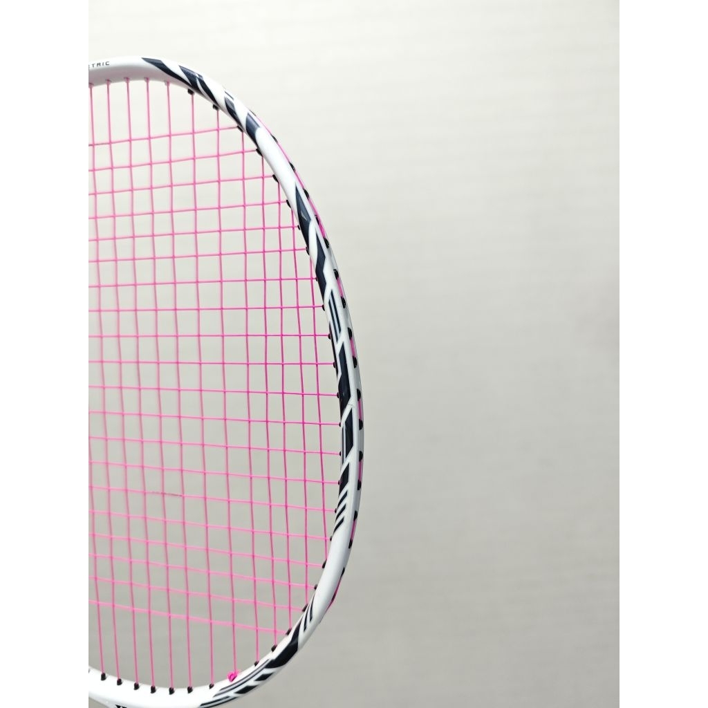 astrox 99 pro white tiger
