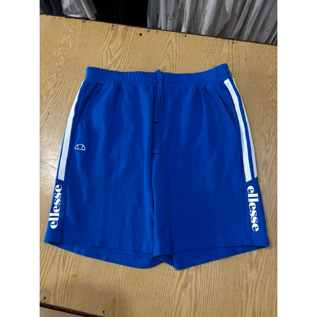 celana pendek cd 0335 ellese size 30-34 p48 ol30