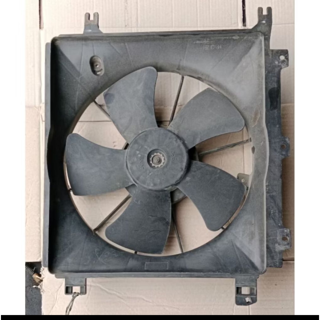 Shroud Fan Extra Fan kipas  Tedengan Radiator Toyota Avanza new