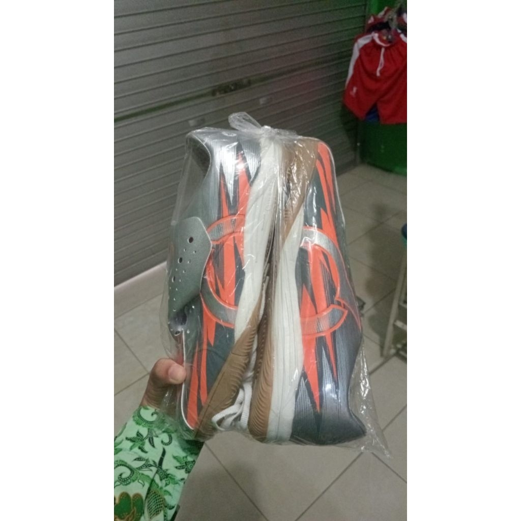 soccer shoes