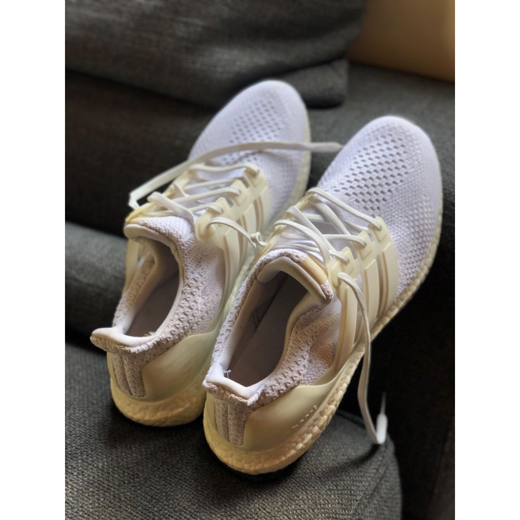 Adidas Ultraboost DNA 5.0 Triple White Size 46
