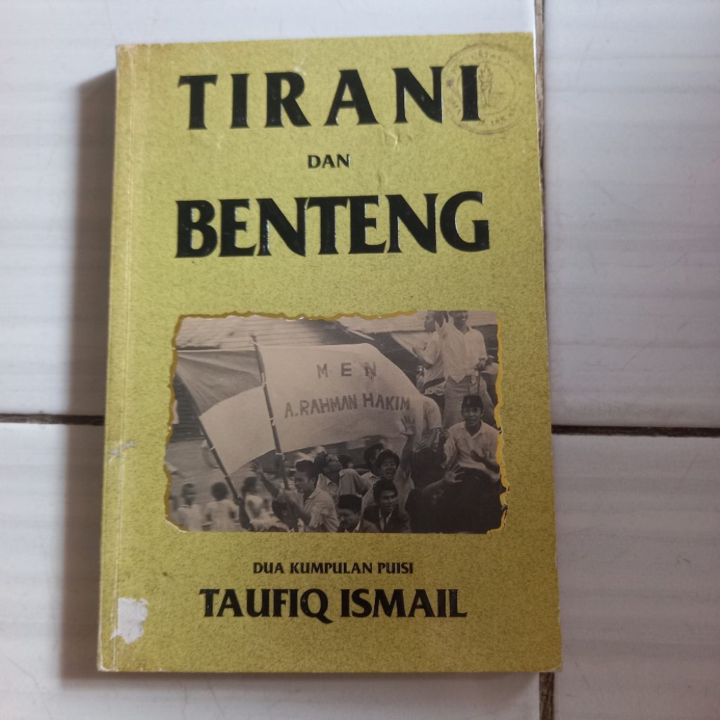 TIRANI DAN BENTENG-TAUFIQ ISMAIL