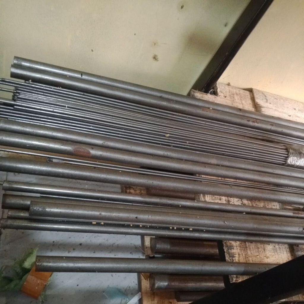 As besi batangan diameter 8mm panjang 30cm