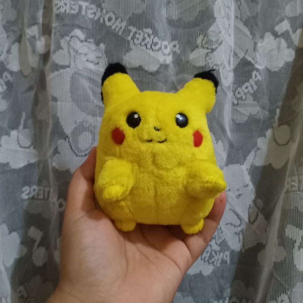 BONEKA POKEMON PIKACHU VINTAGE nintendo