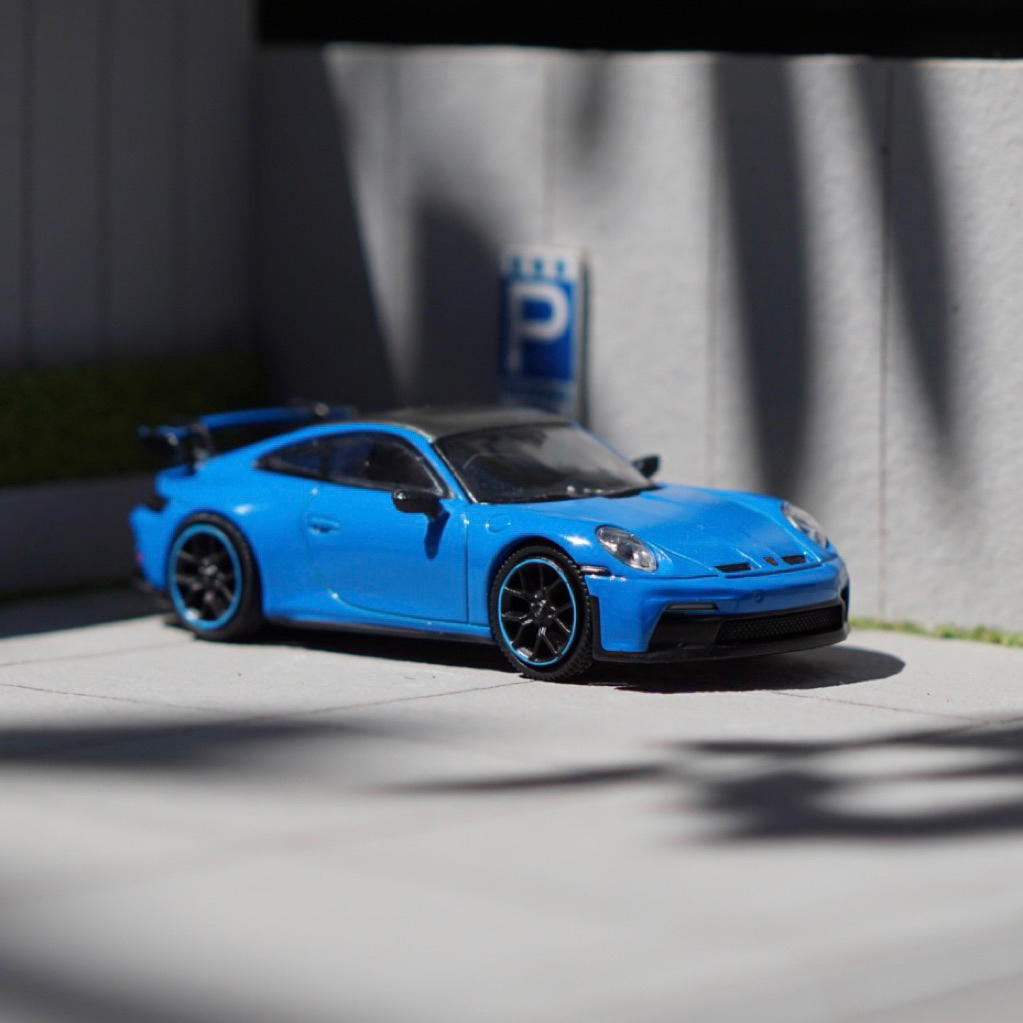 mini gt porsche 911 992 gt3 sharkblue loose