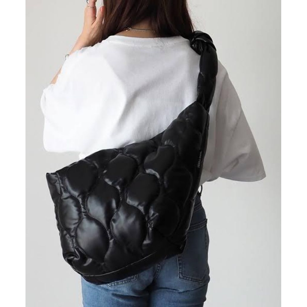 berrybenka pluffy bag black