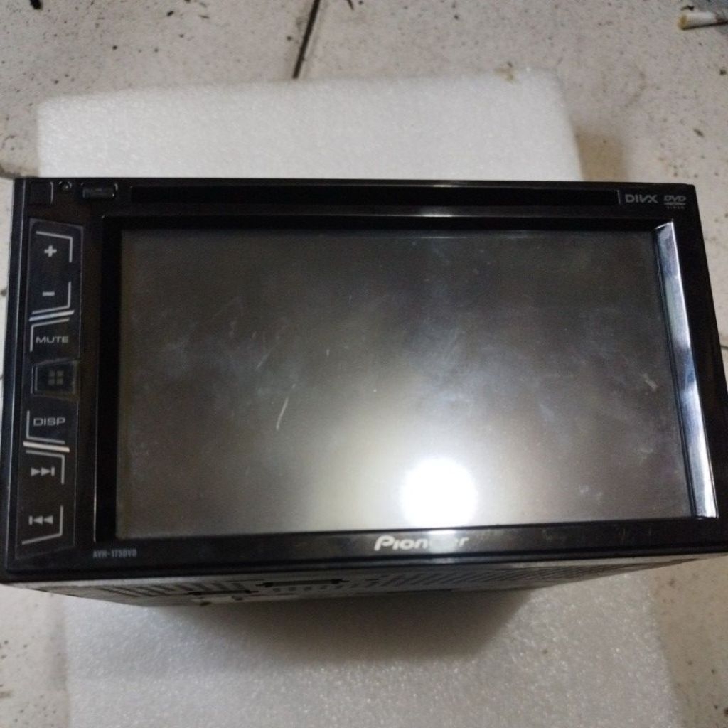 Double din PIONEER AVH-175DVD (baca deskripsi)