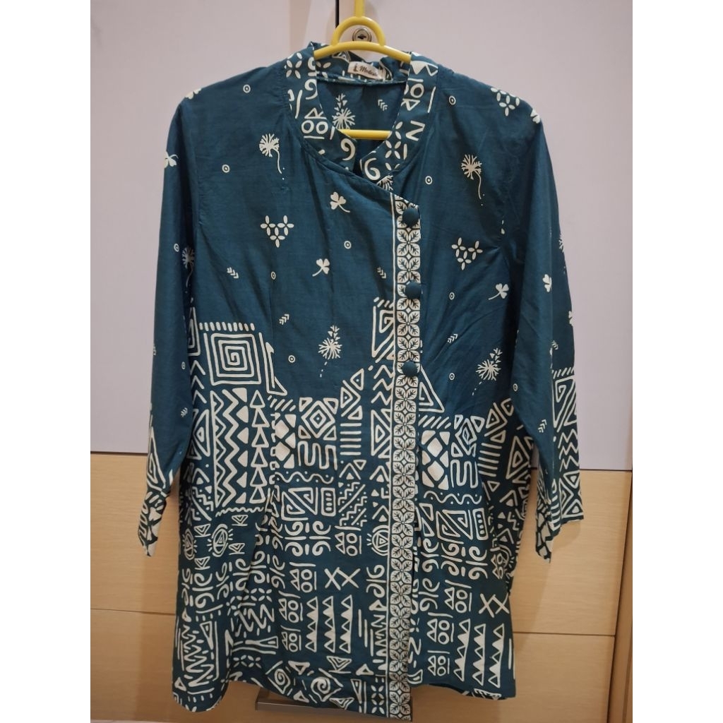 hem batik wanita