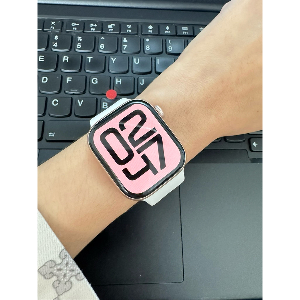 Apple Watch Series 10 - PRELOVED