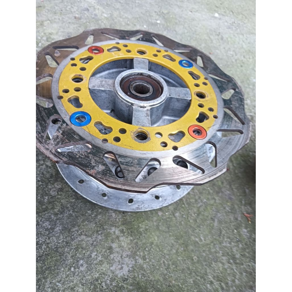 Tromol belakang ninja R