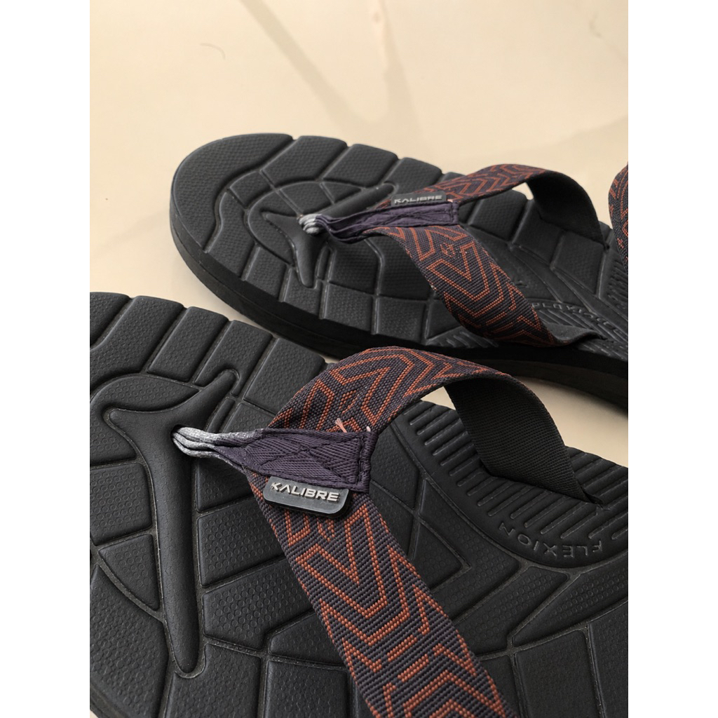 Preloved Sandal Gunung Kalibre size 43 no minus