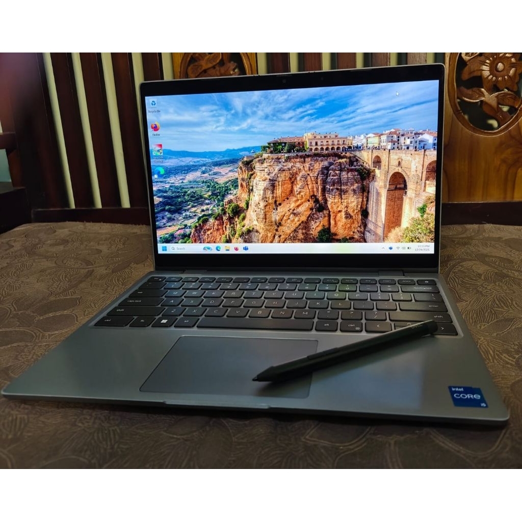 Laptop Dell Latitude 3330 2in1
