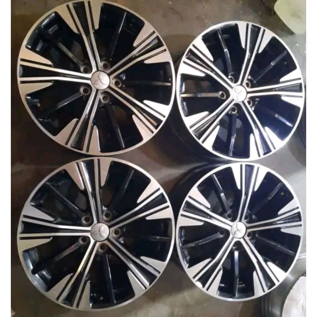 velg Mitsubishi eclipse cross 2022 R18 pcd 5x114 original. pnp xpander, outlander dll