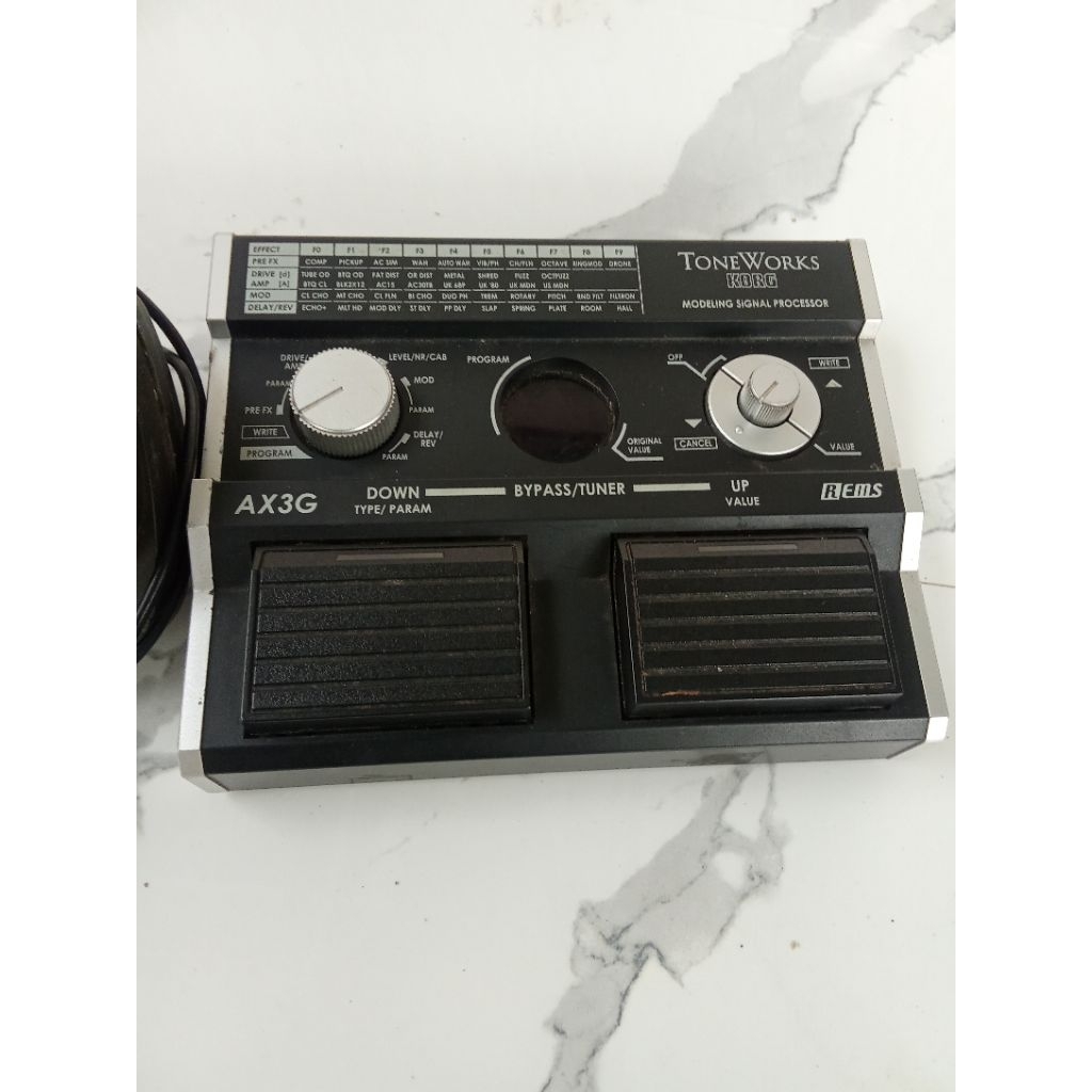 EFEK KORG AX3G