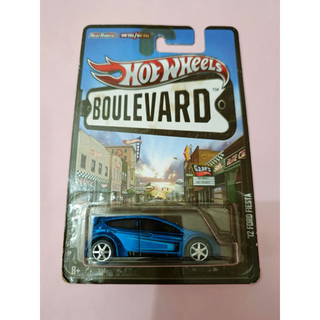 HOTWHEELS BOULEVARD 12 FORD FIESTA