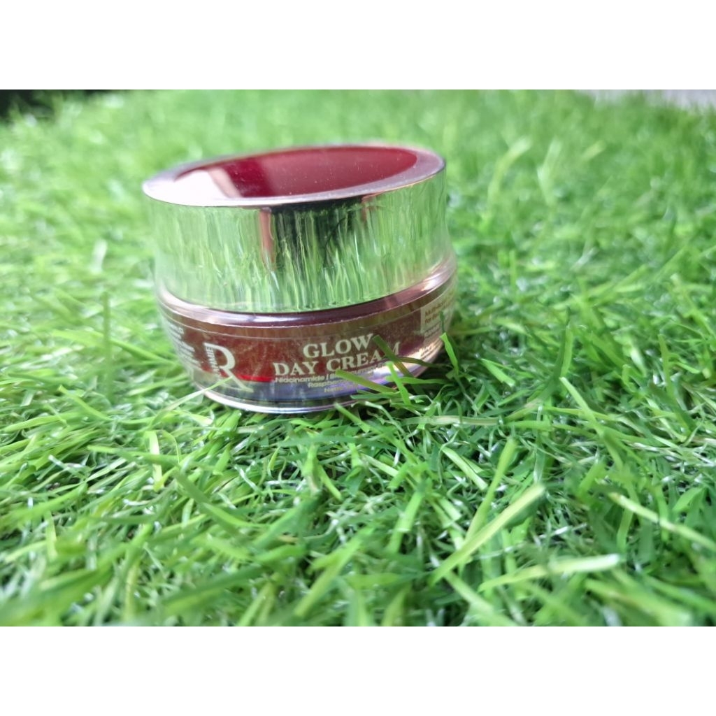 Rahmie Clinic Healthy & Beauty Center Glow Day Cream (produk baru)