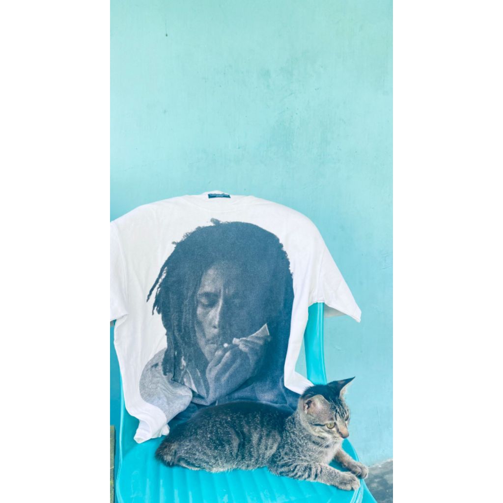 Tshirt thanksinsomnia Bob Marley size medium