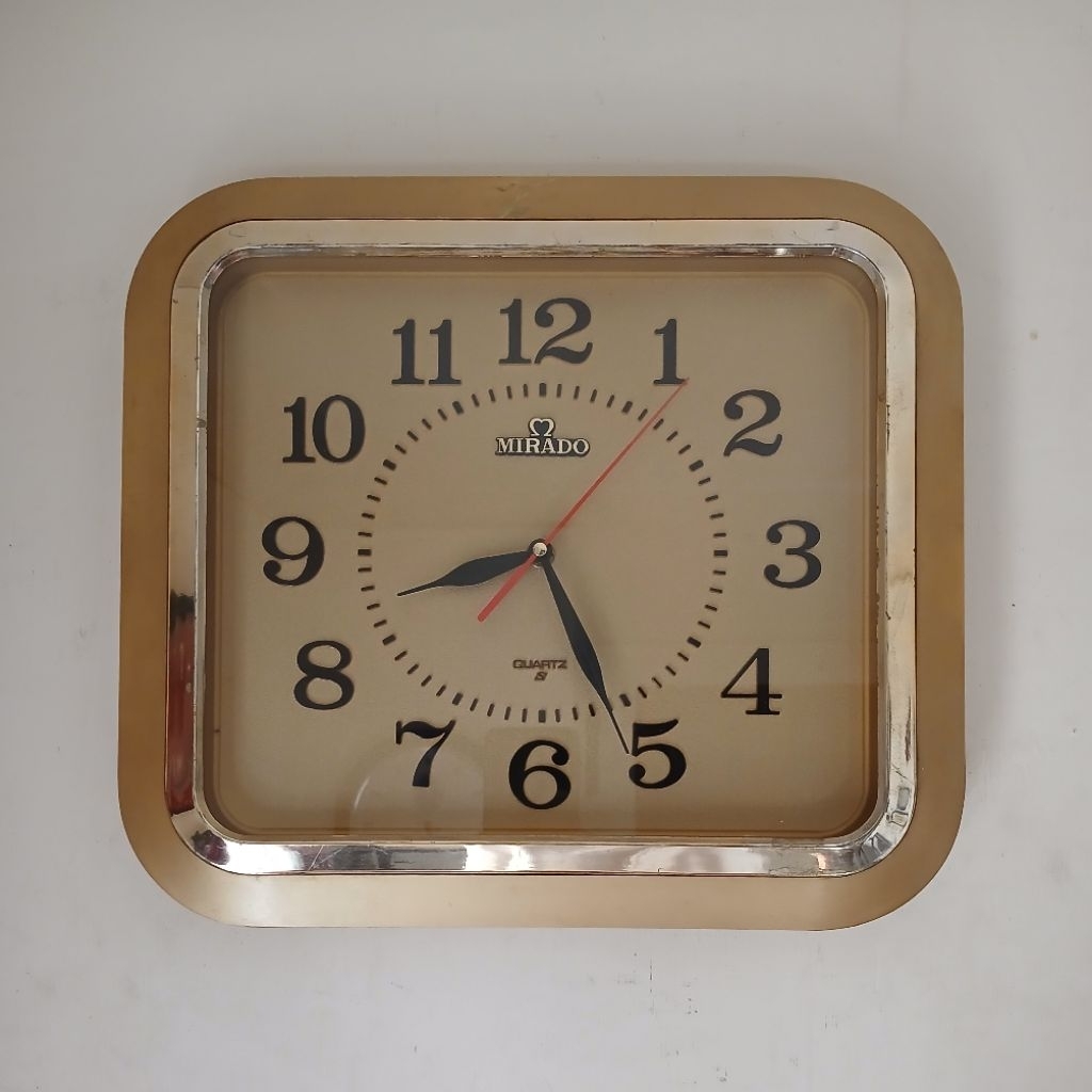 Jam dinding MIRADO (mesin mirado) vintage