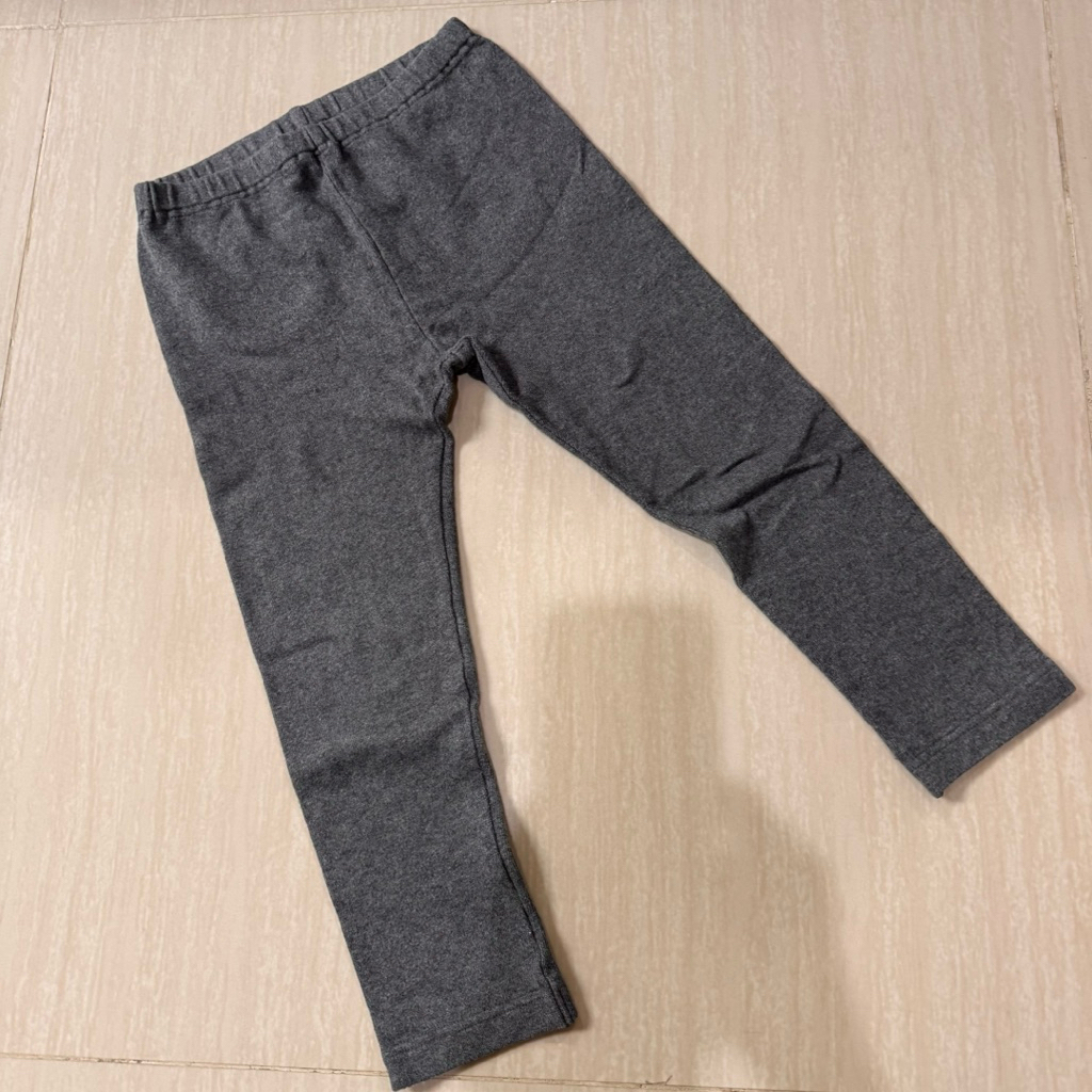 Legging Anak Uniqlo Abu-abu Polos Size 100 - Preloved