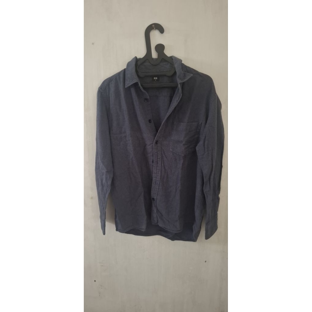 Kemeja Flanel Polos Uniqlo