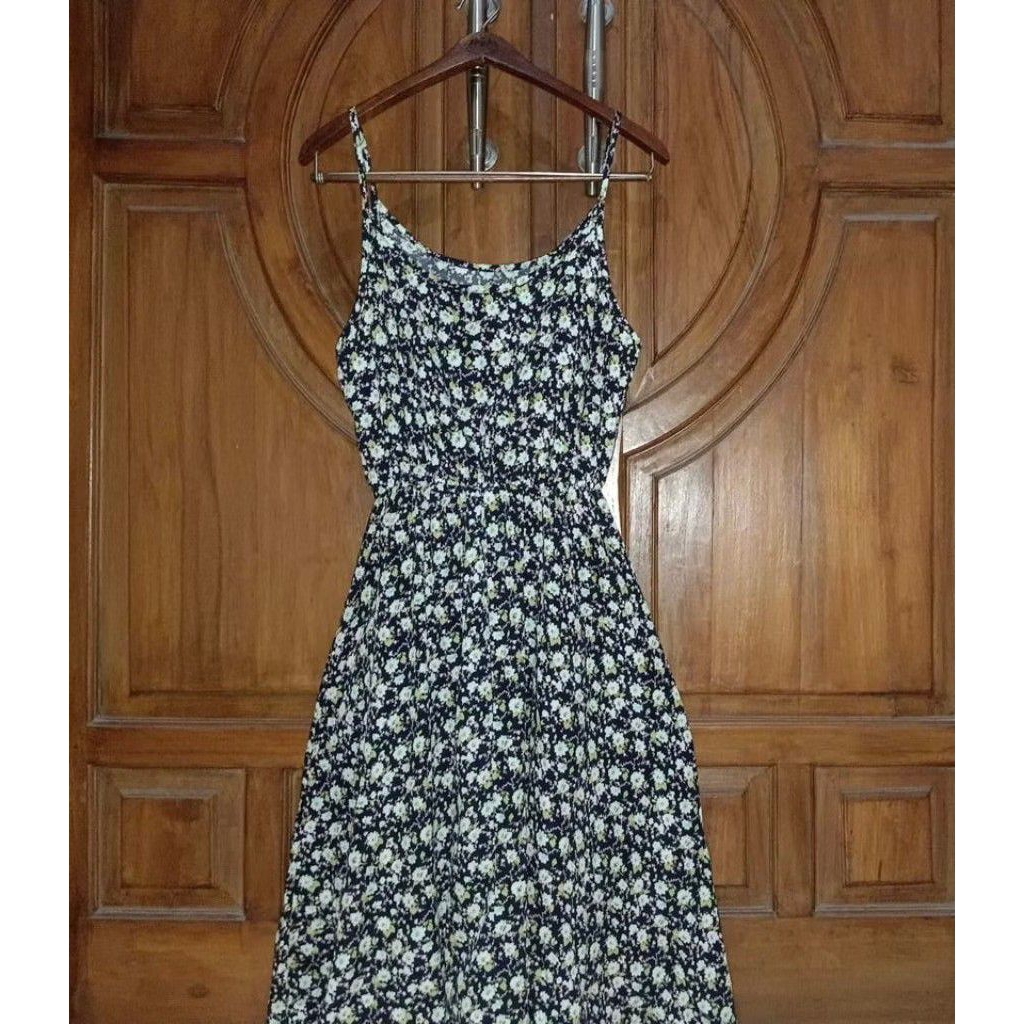PRELOVED Dress Overall Midi Megar Wanita Hitam Motif Bunga LD 98