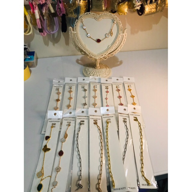VCA CTR VL Kalung Gelang Au750 Clover