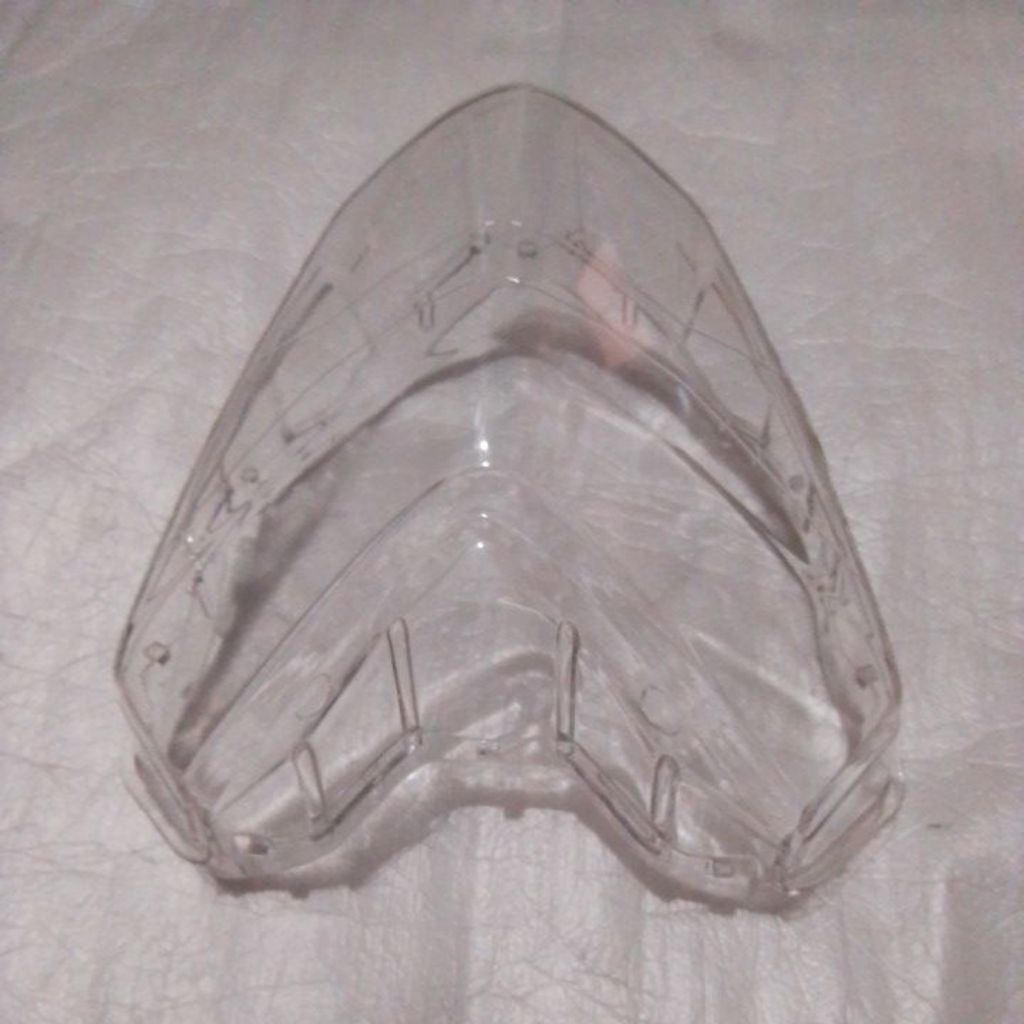 Mika lampu depan Honda Supra GTR non original