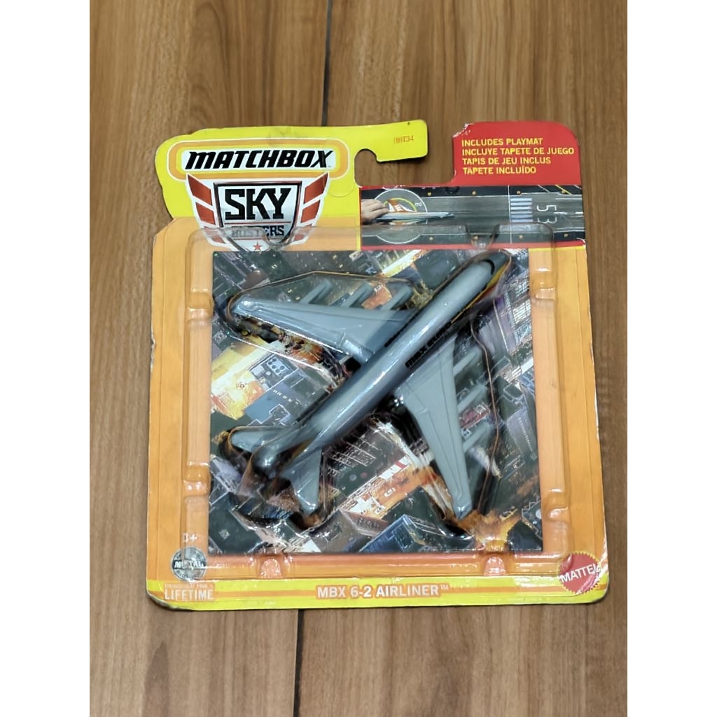 Matchbox Sky Busters MBX 6-2 Airliner