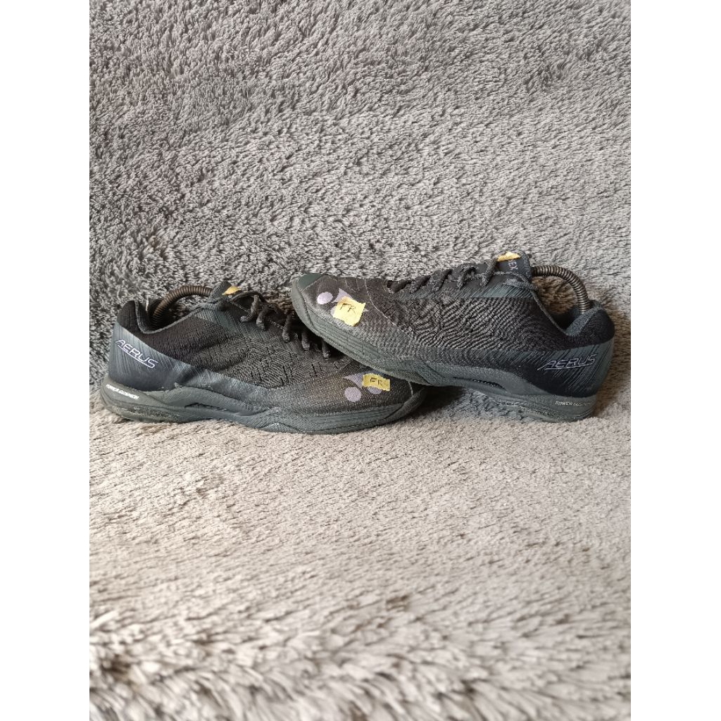 SEPATU BADMINTON Y0N A3RUS SIZE 42 ORIGINAL