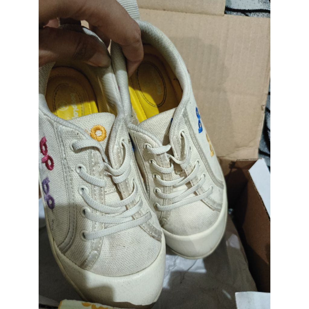 Sepatu Anak Perempuan Laki Laki Branded