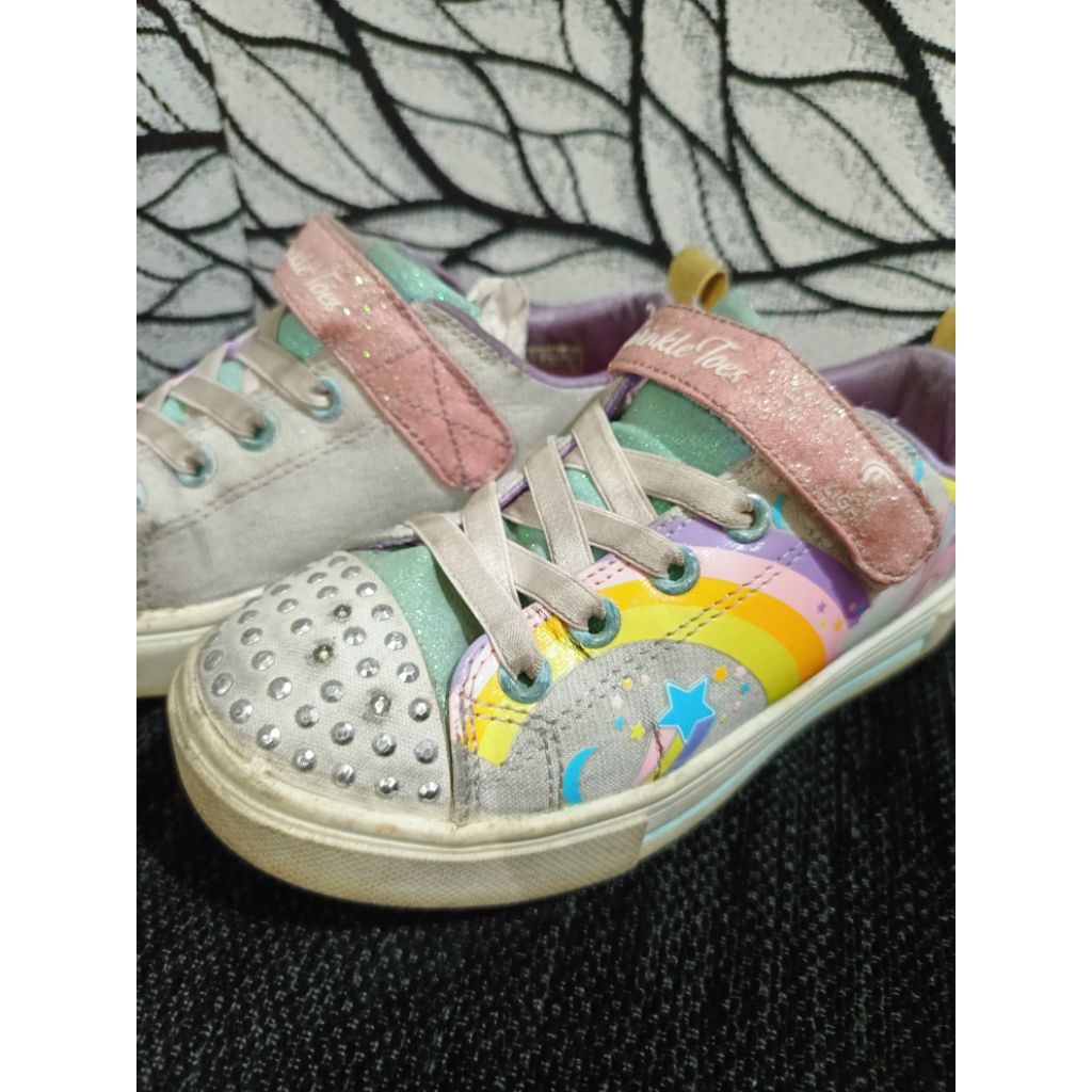 Sepatu Anak Perempuan Branded Skechers