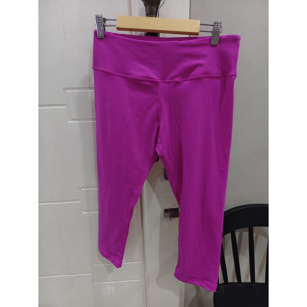 Lululemon crop legging pink