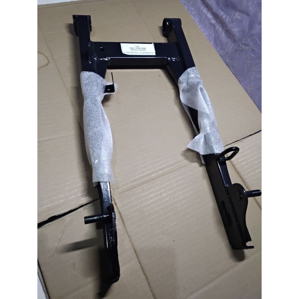 Swing Arm Honda Supra X 125 DD cakram belakang Hitam dan Crom Untuk Motor Supra X 125 DD