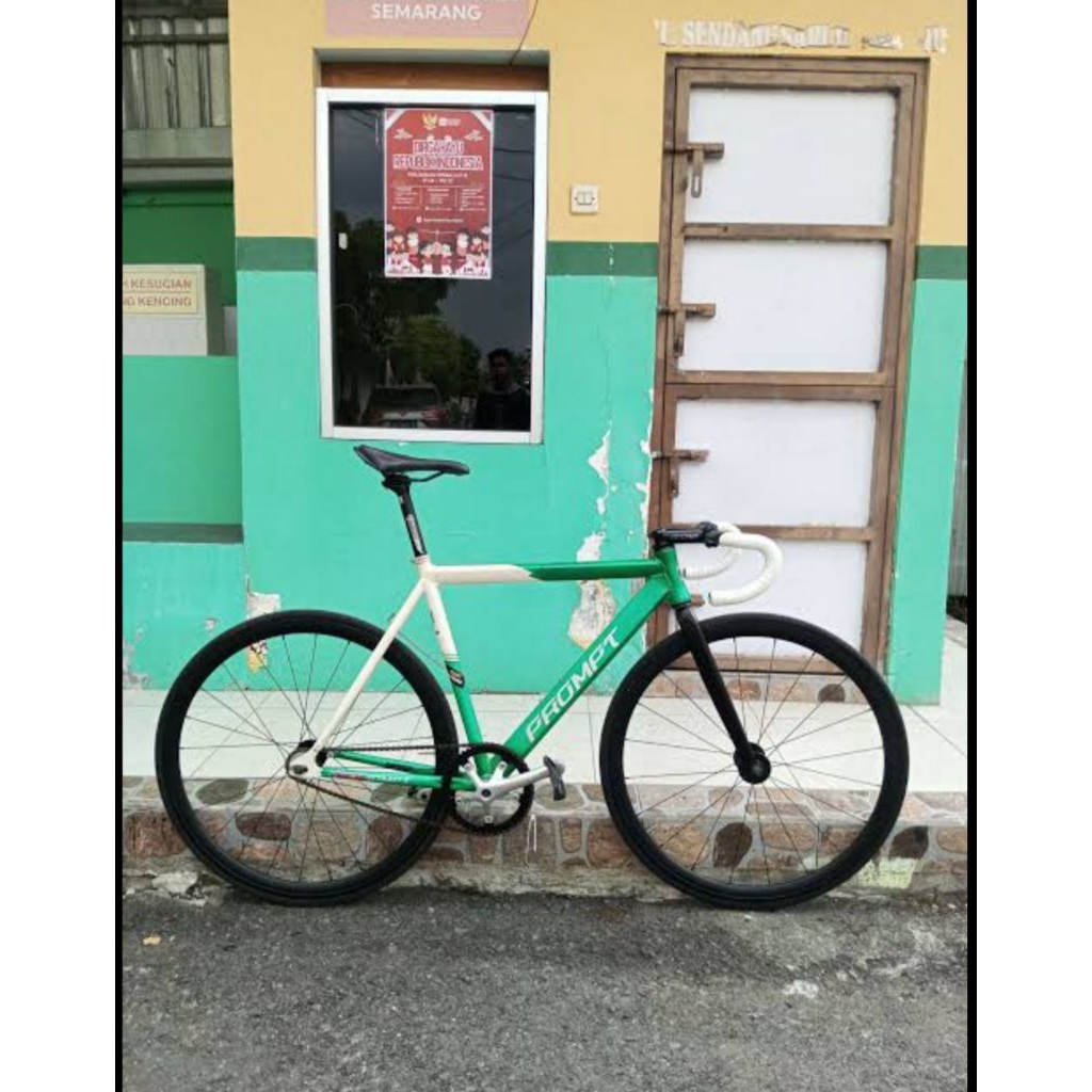 Fixie Prompt Cinelli Asli Full alloy rims 4cm