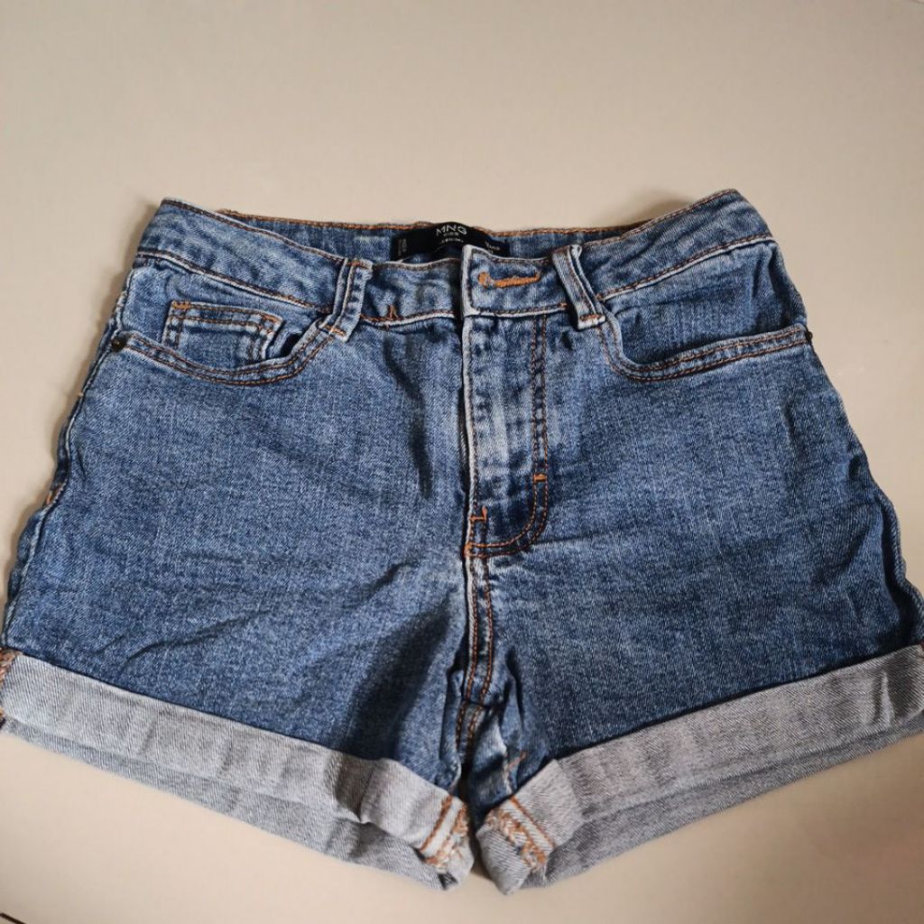 MNG Hotpants Tag 10 Tahun