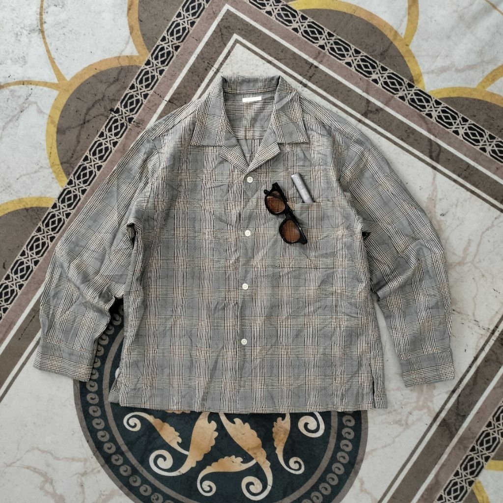GU kemeja outer