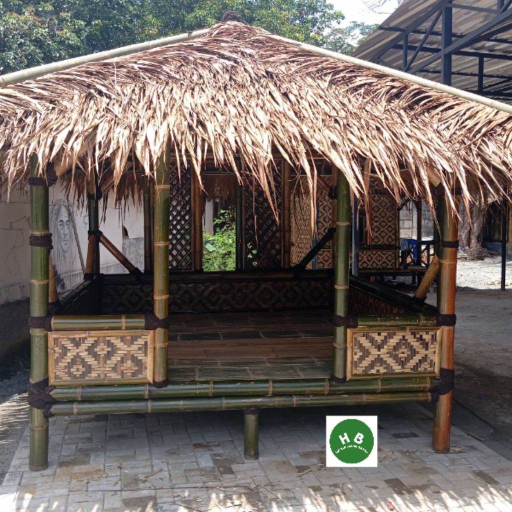 saung bambu gazebo atap rumbia, ukuran 3x3 m