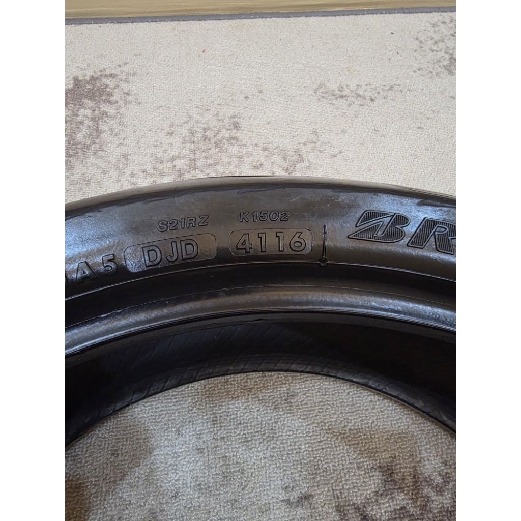 ban bridgestone battlax s21 180/55 r17