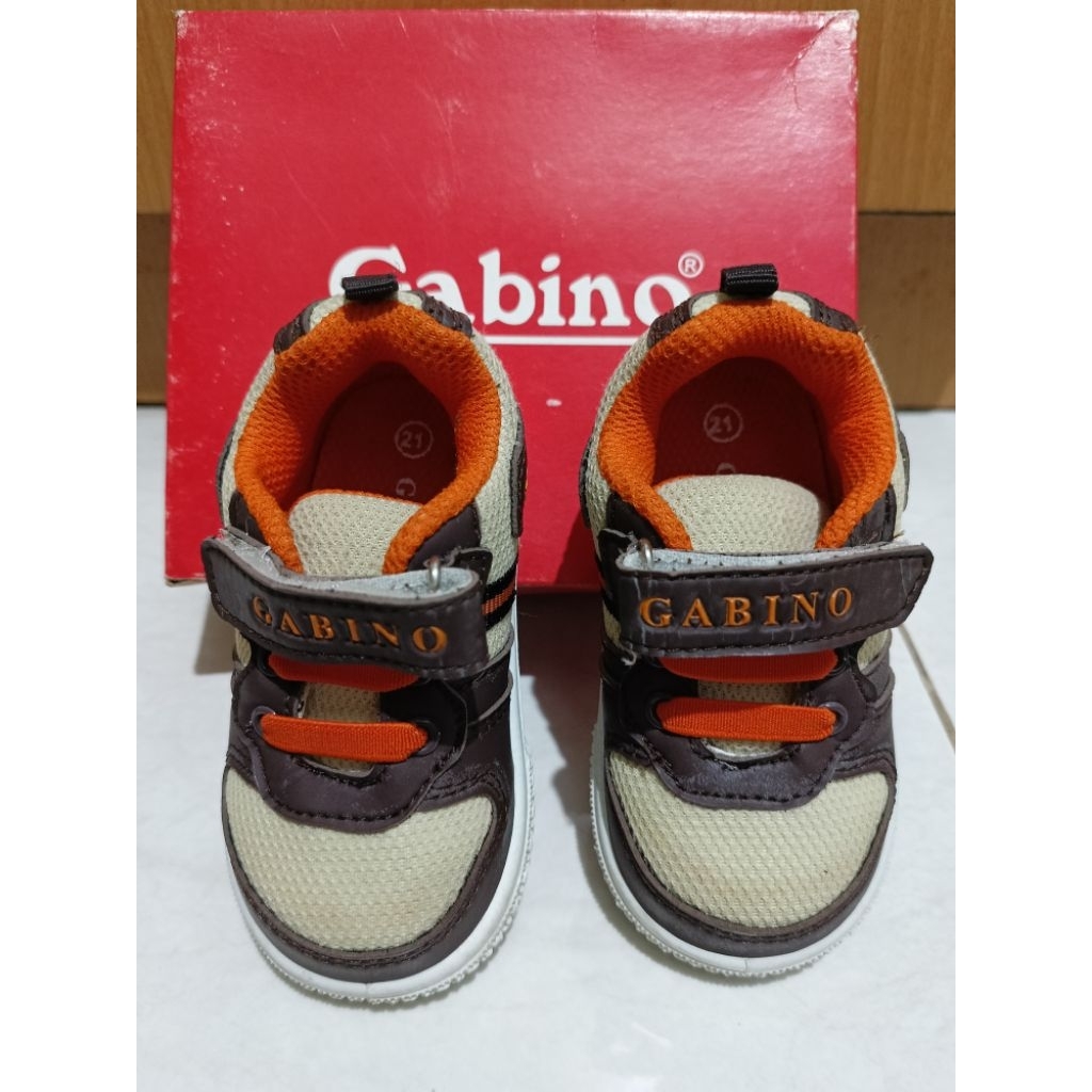 Preloved Like New Sepatu Anak Gabino