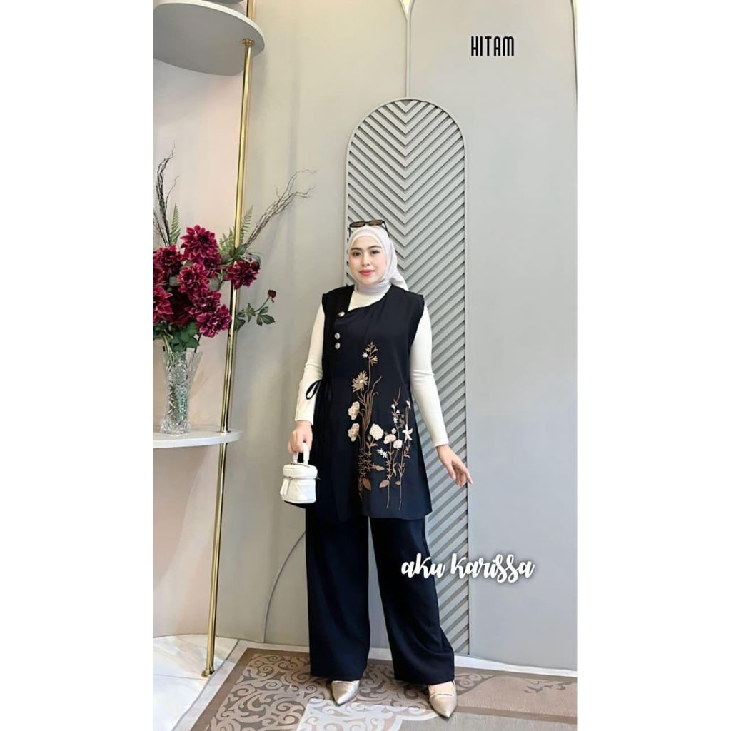 shaqina one set aku karissa -aku Karisa one set-setcel aku katissa