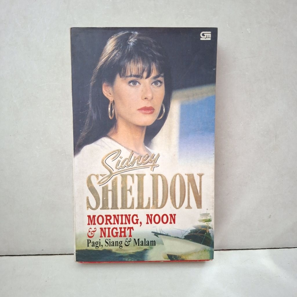 Novel Pagi, Siang, & Malam (Morning, Noon, & Night) — Sidney Sheldon