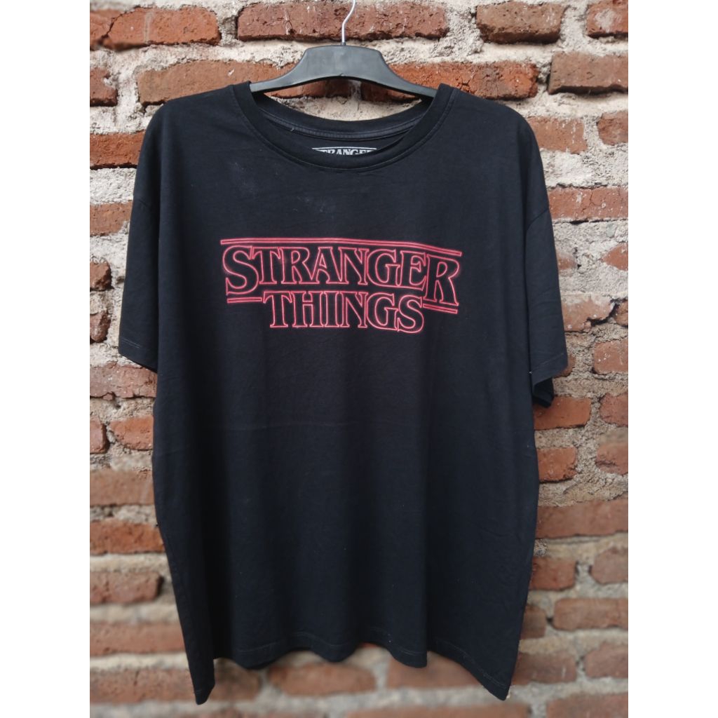 Kaos pull & bear Stranger Things official merchandise