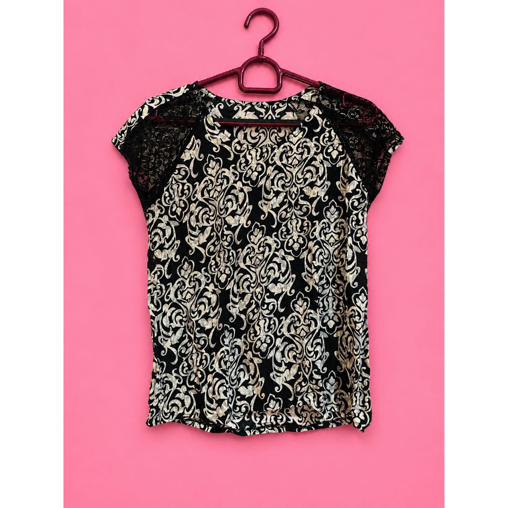 Black Paisley Lace Short Sleeve Top