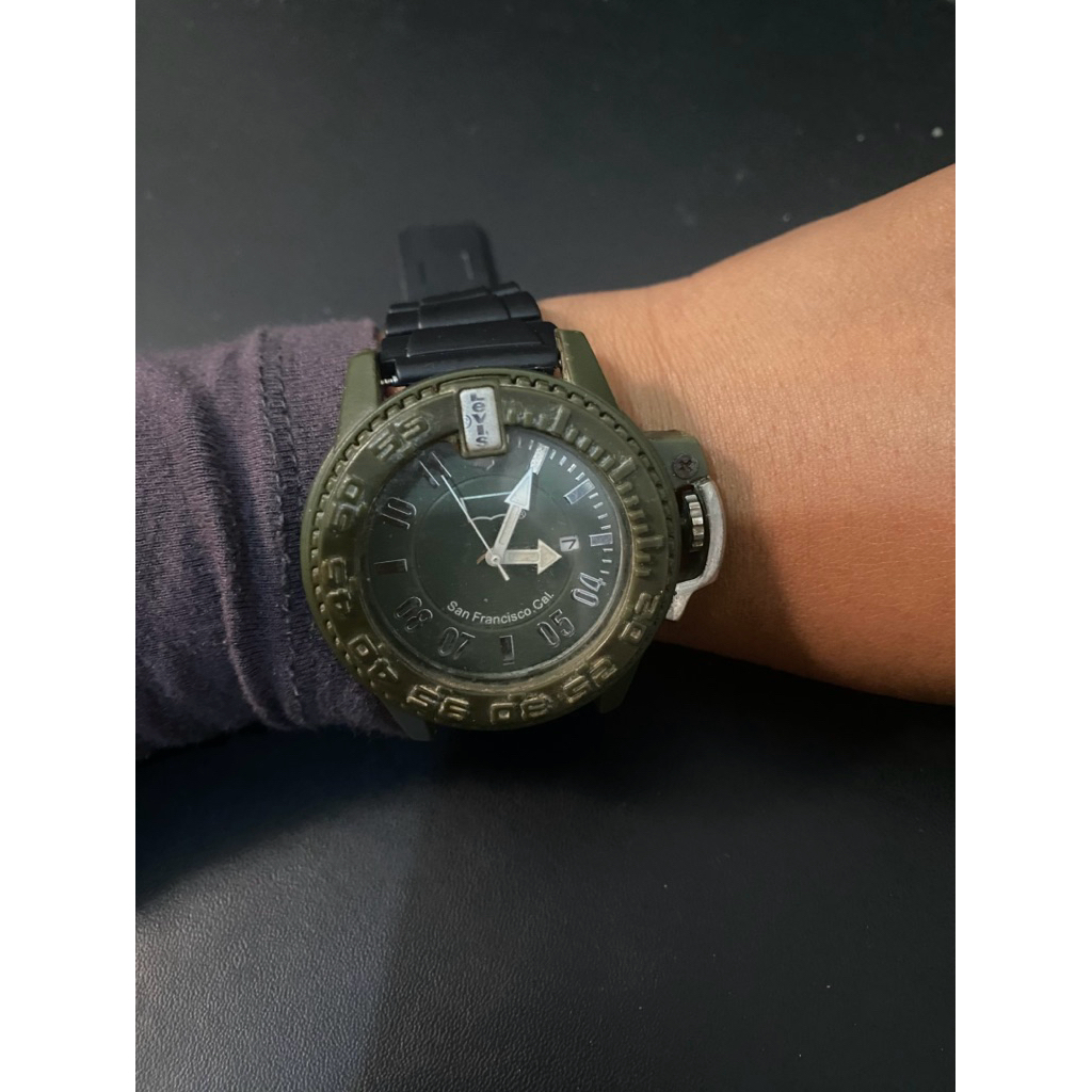 jam tangan levis