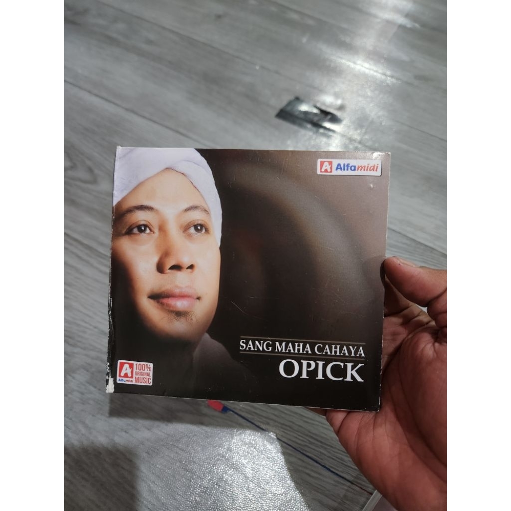 CD Audio Opick Sang Maha Cahaya Normal