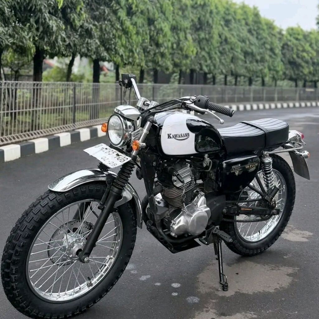 Jok Kawasaki W175 British Anti Gembos Jok Kalcer Motor Custom British Kawasaki w175 Pnp Tinggal Pasa