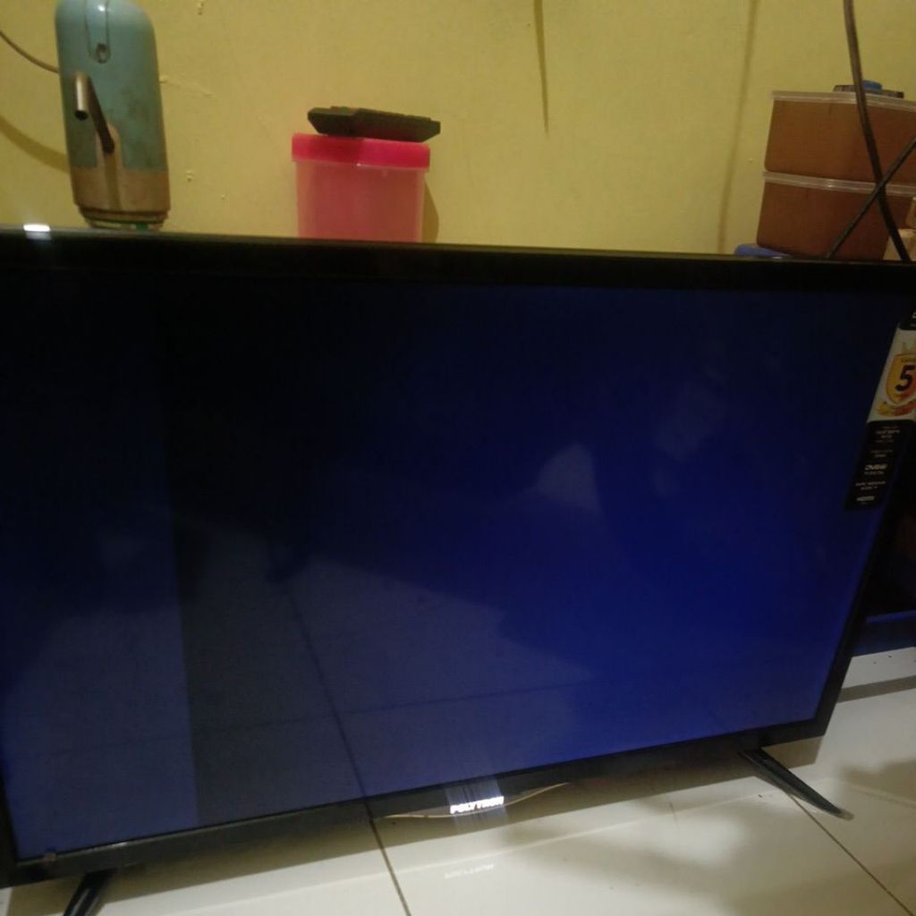 tv rusak bleng merk polytron 32 in