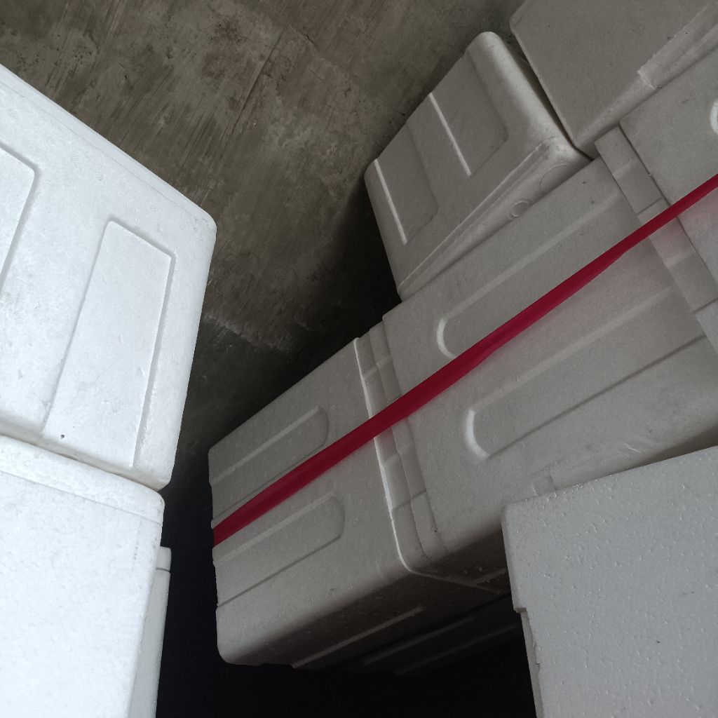 Box Es Styrofoam Es berbagai ukuran