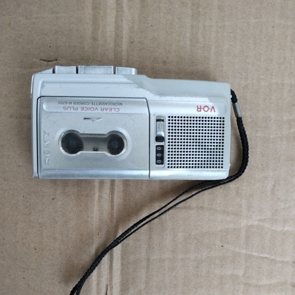 SONY M-670V MICROCASSETTE VOICE RECORDER JADUL